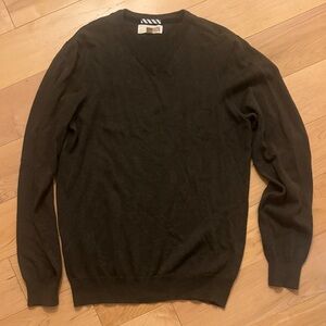 Like New 1901 Men's Dark Olive V-Neck Sweater